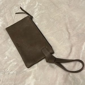 Able Wristlet